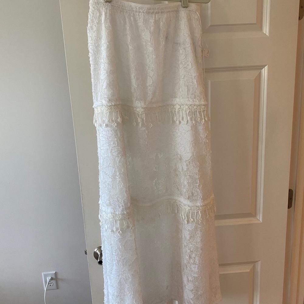 White tahari skirt